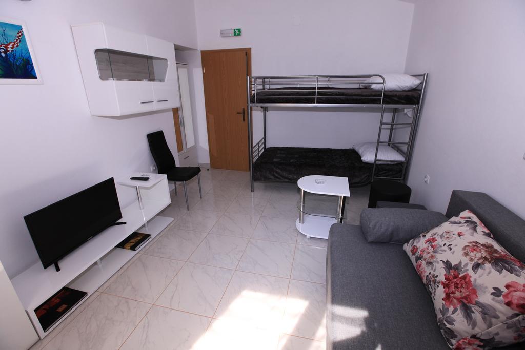 Apartament Robinson Bella Bogomolje Zewnętrze zdjęcie